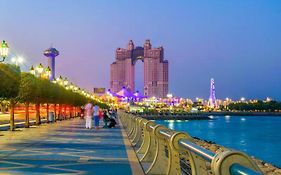 Corniche Street - For Males 